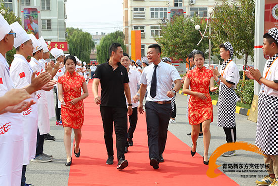 校企聯(lián)手，合作共贏|我在青島新東方工作雙選會(huì)上找到了工作！